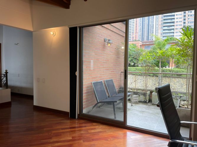 Casa de 3 alcobas en venta en La Calera, Medellín, 355 m² · foto 18 de 20