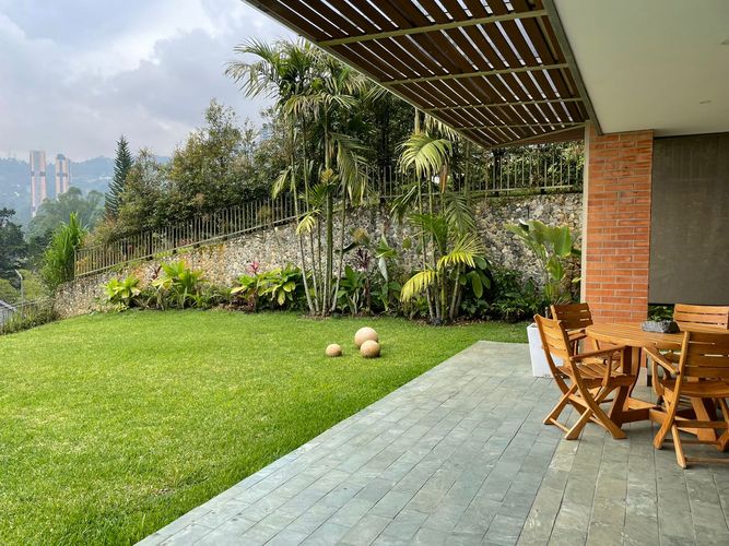 Casa de 3 alcobas en venta en La Calera, Medellín, 355 m² · foto 20 de 20