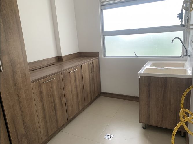 Casa de 4 alcobas en venta en Vía El Caimo, Armenia, 205 m² · foto 14 de 24