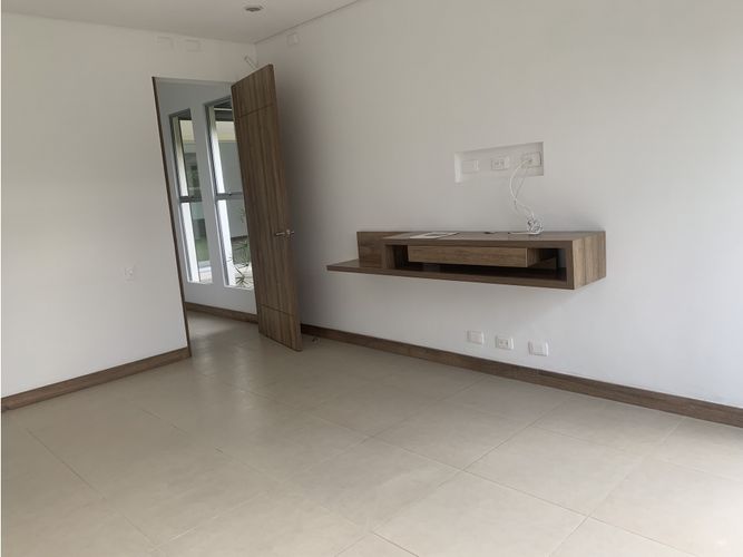 Casa de 4 alcobas en venta en Vía El Caimo, Armenia, 205 m² · foto 17 de 24