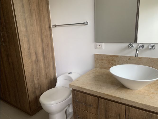 Casa de 4 alcobas en venta en Vía El Caimo, Armenia, 205 m² · foto 18 de 24