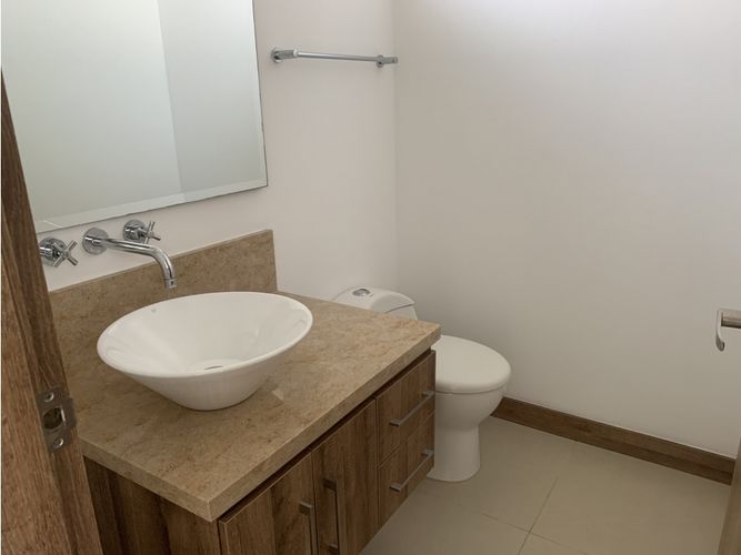 Casa de 4 alcobas en venta en Vía El Caimo, Armenia, 205 m² · foto 21 de 24