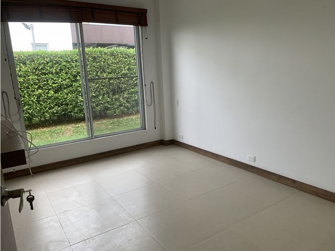 Casa de 4 alcobas en venta en Vía El Caimo, Armenia, 205 m² · foto 22 de 24