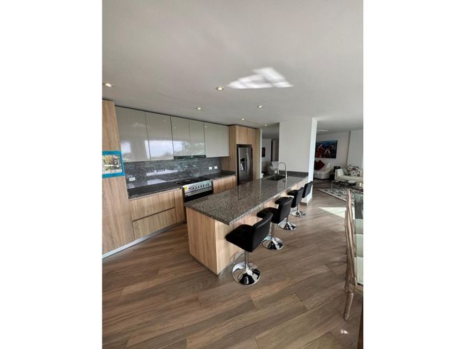 Apartamento de 3 alcobas en arriendo en Punta Canoa, Cartagena, 172 m² · foto 19 de 24