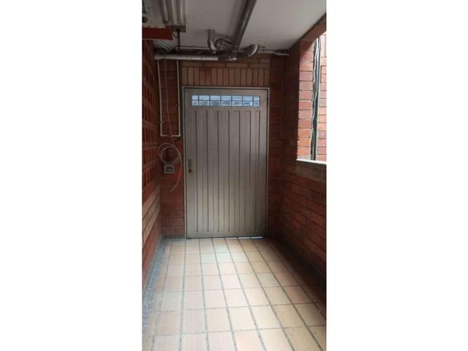 Local en arriendo en Belén, Medellín, 95 m² · foto 5 de 9