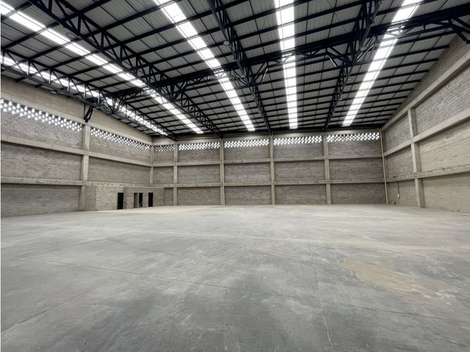 Bodega en venta en La Mosca, Guarne, 942 m² · foto 4 de 12