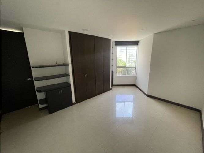 Apartamento de 1 alcoba en venta en Versalles, Cali, 88 m² · foto 5 de 14