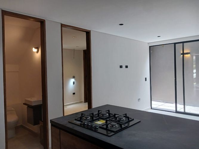 Casa de 6 alcobas en venta en El Porvenir, Rionegro, 250 m² · foto 3 de 17