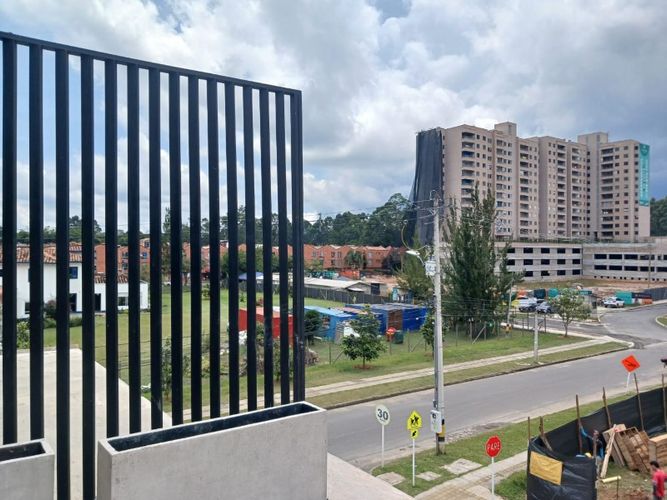 Casa de 6 alcobas en venta en El Porvenir, Rionegro, 250 m² · foto 5 de 17