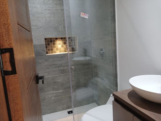 Casa de 6 alcobas en venta en El Porvenir, Rionegro, 250 m² · foto 10 de 17