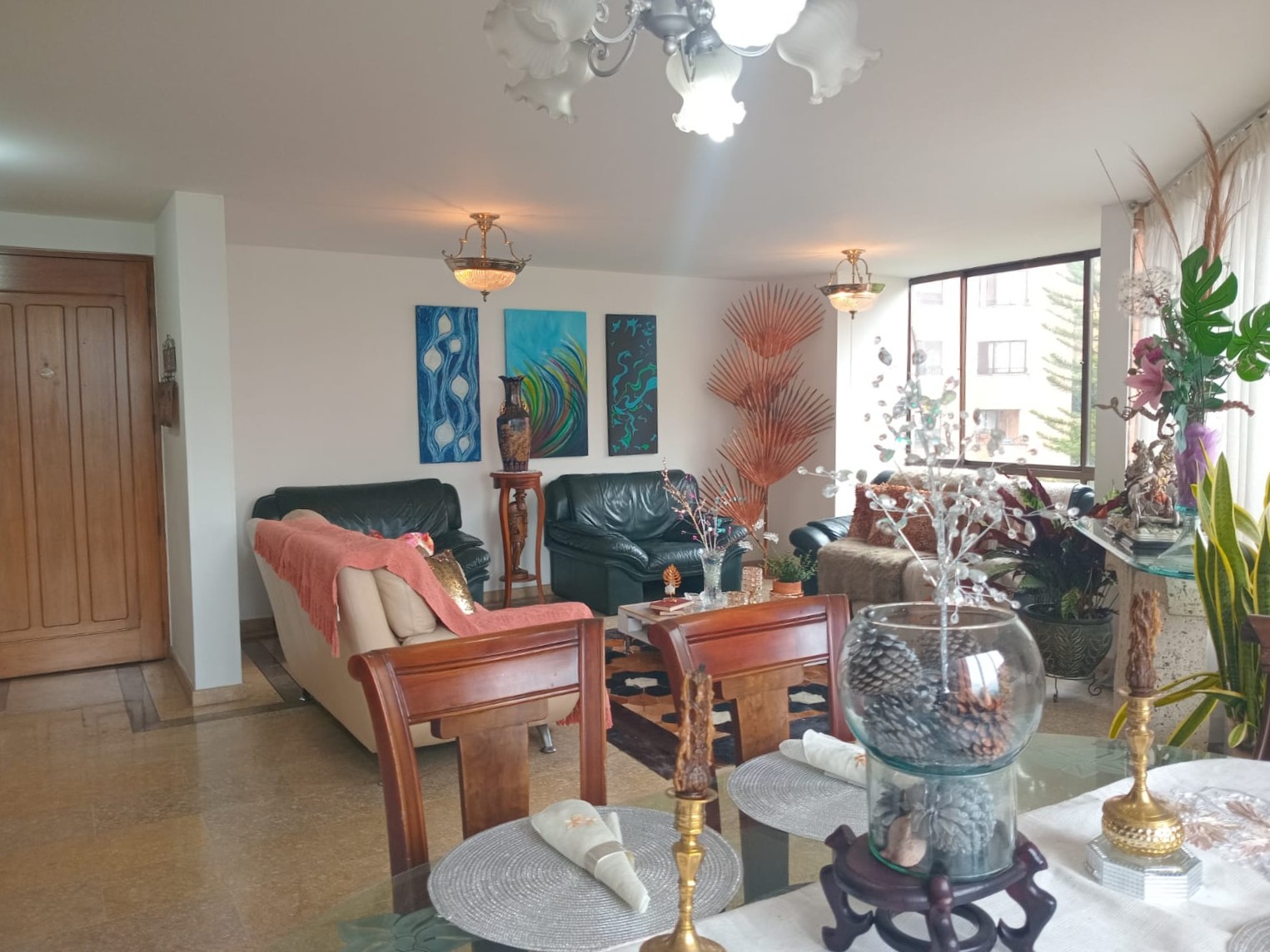 Apartamento en venta en El Poblado, Medellín · foto 3 de 18