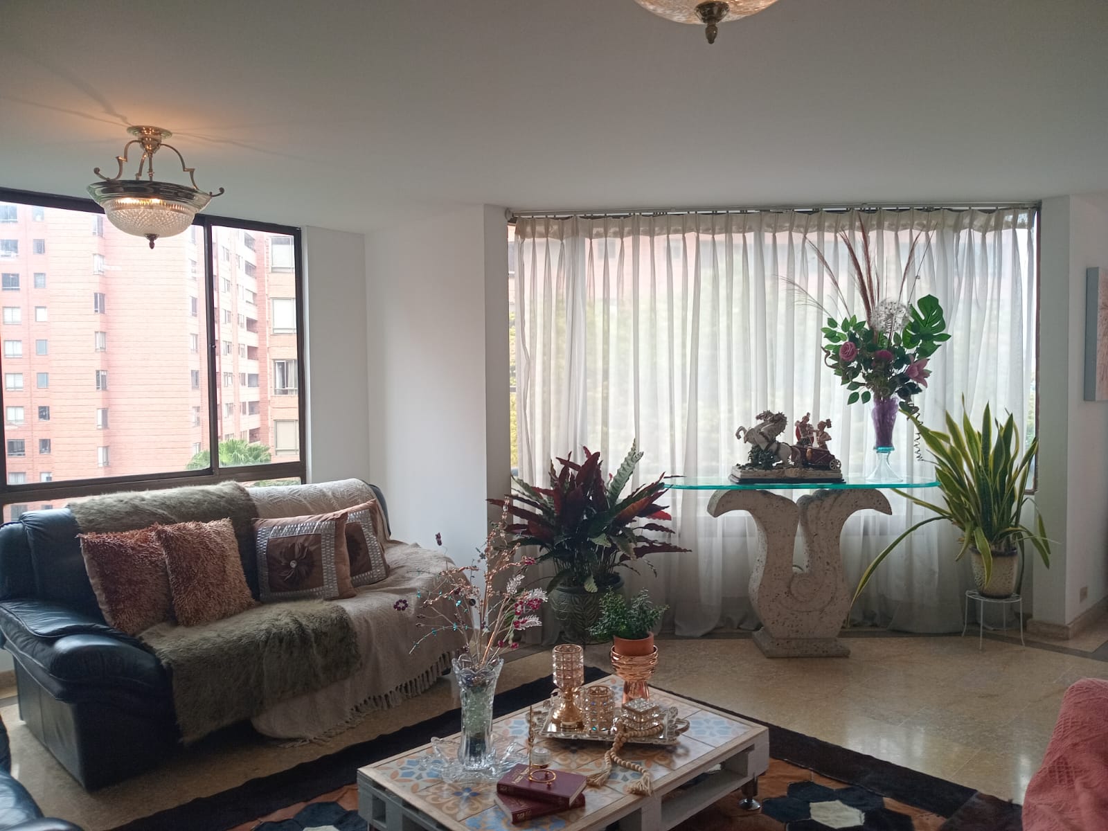 Apartamento en venta en El Poblado, Medellín · foto 4 de 18