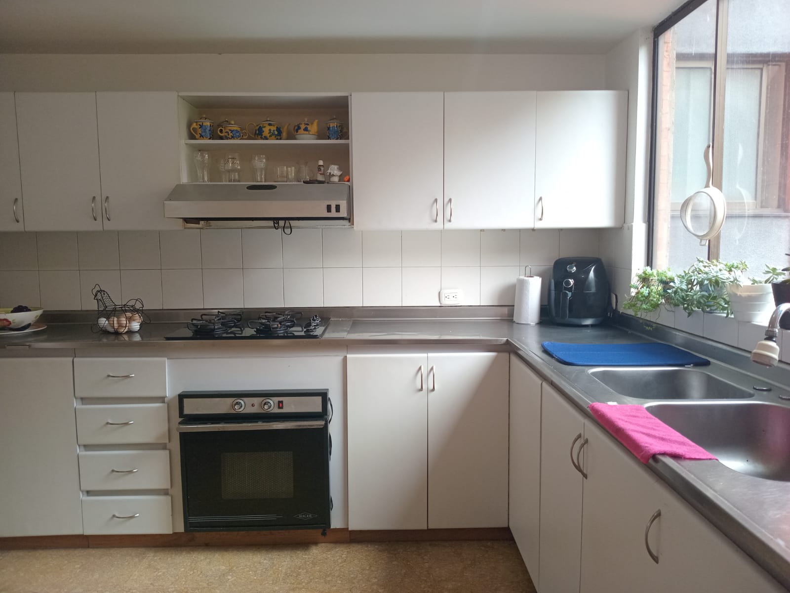 Apartamento en venta en El Poblado, Medellín · foto 6 de 18