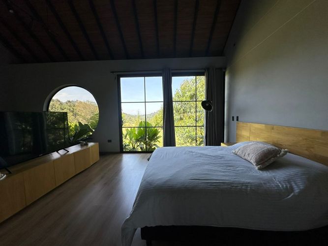 Casa de 3 alcobas en venta en El Retiro, 233 m² · foto 13 de 20