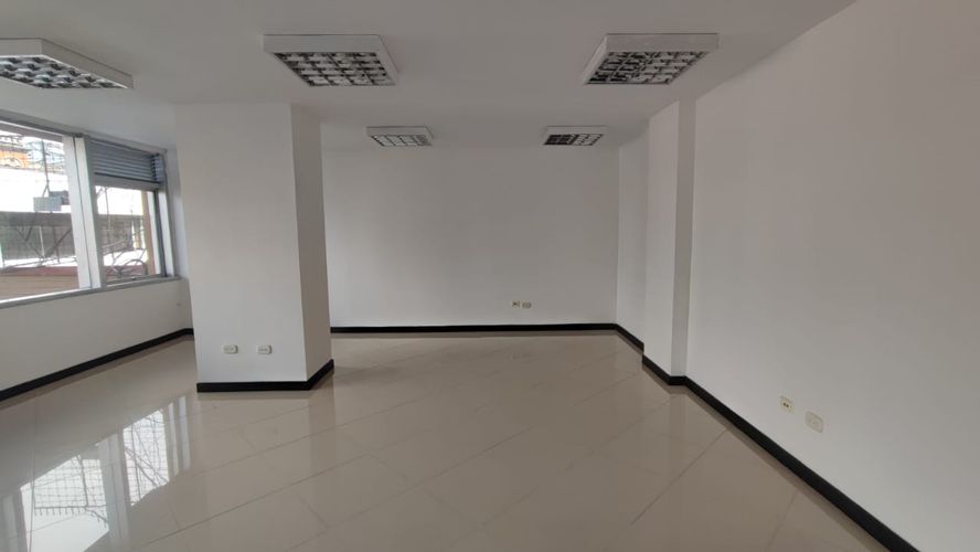 Oficina en arriendo en El Centro, Manizales, 42 m² · foto 7 de 8