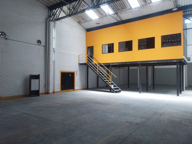 Bodega en arriendo en Mesa, Envigado, 1540 m² · foto 2 de 18