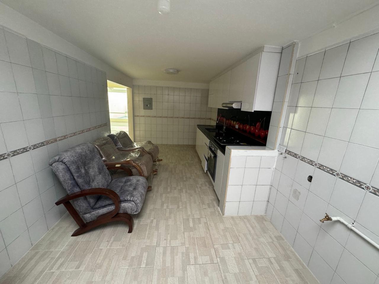 Casa en venta en Normandia, Bogotá · foto 3 de 19