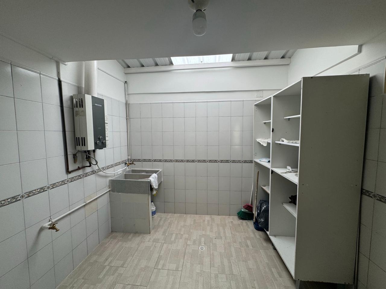 Casa en venta en Normandia, Bogotá · foto 4 de 19
