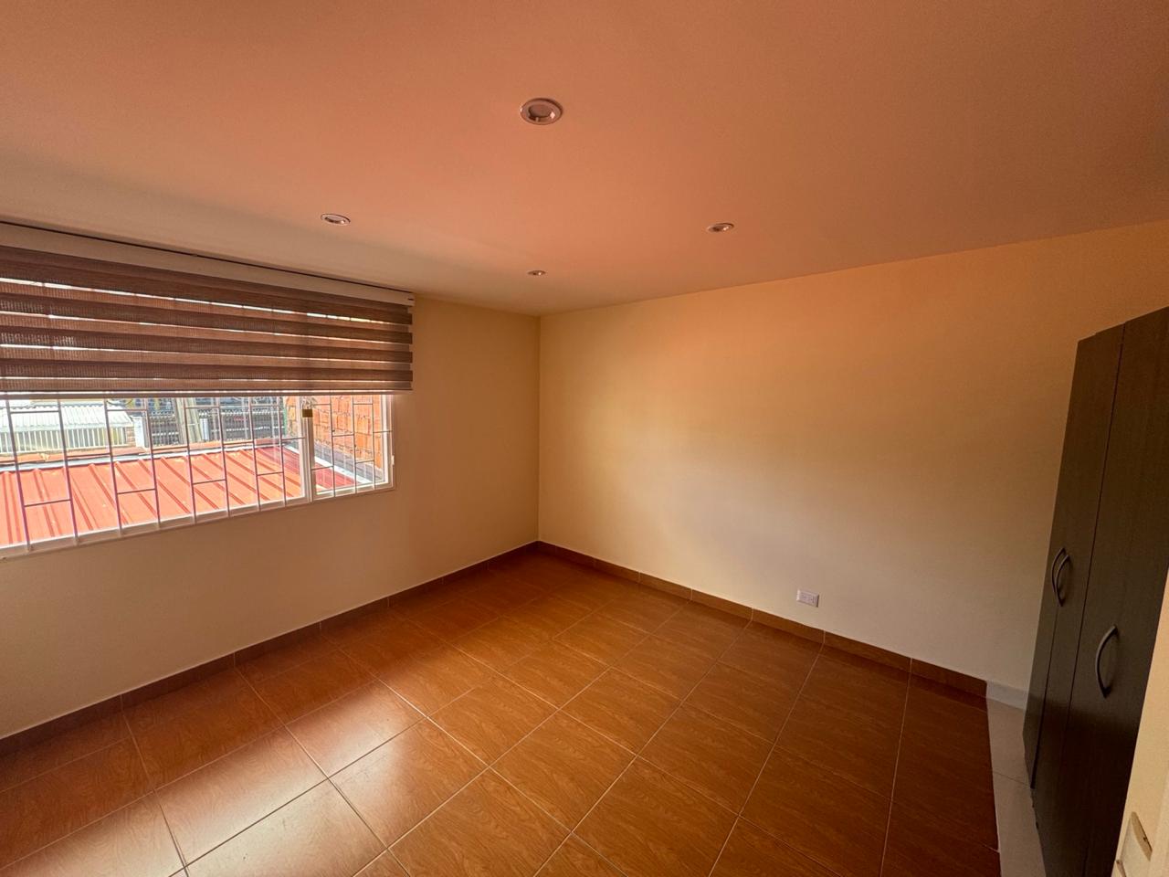 Casa en venta en Normandia, Bogotá · foto 7 de 19