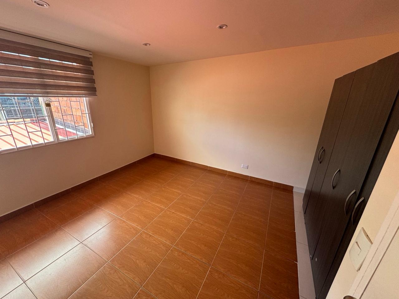 Casa en venta en Normandia, Bogotá · foto 10 de 19