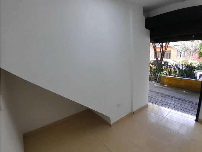Local en arriendo en El Salvador, Medellín, 15 m² · foto 4 de 6