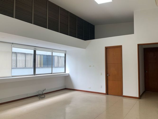 Oficina en arriendo en El Poblado, Medellín, 500 m² · foto 13 de 15