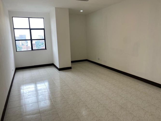Oficina en arriendo en El Poblado, Medellín, 40 m² · foto 9 de 15