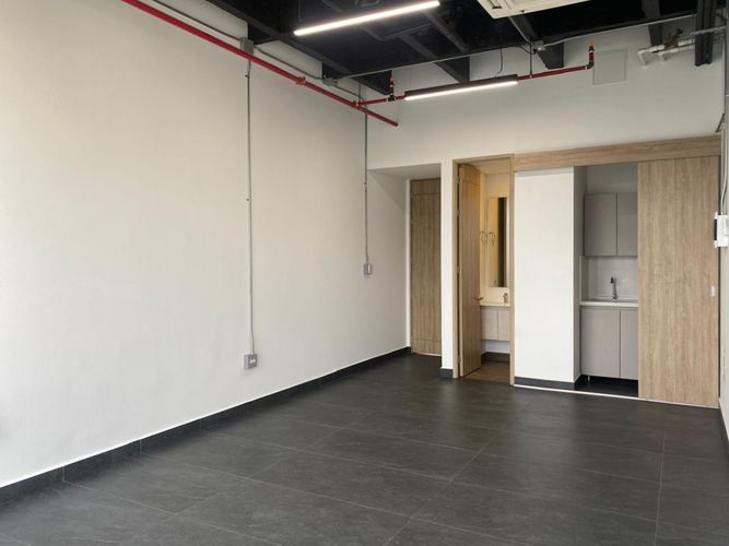 Oficina en arriendo en El Poblado, Medellín, 33 m² · foto 6 de 8