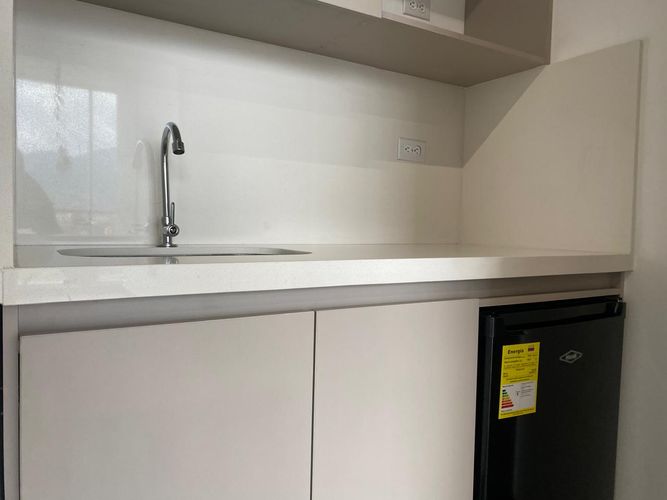 Oficina en arriendo en El Poblado, Medellín, 33 m² · foto 7 de 8