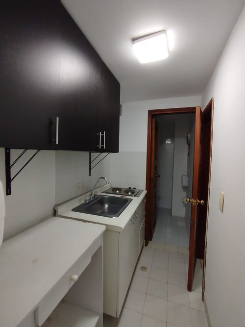 Oficina en arriendo en San Jose Sur, Pereira, 51 m² · foto 8 de 10