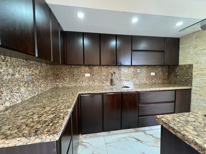 Apartamento de 3 alcobas en arriendo en El Poblado, Medellín, 145 m² · foto 9 de 19
