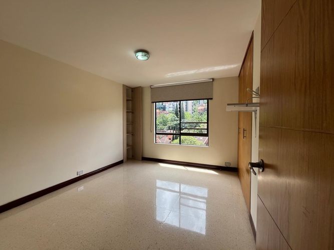 Apartamento de 3 alcobas en arriendo en El Poblado, Medellín, 145 m² · foto 15 de 19