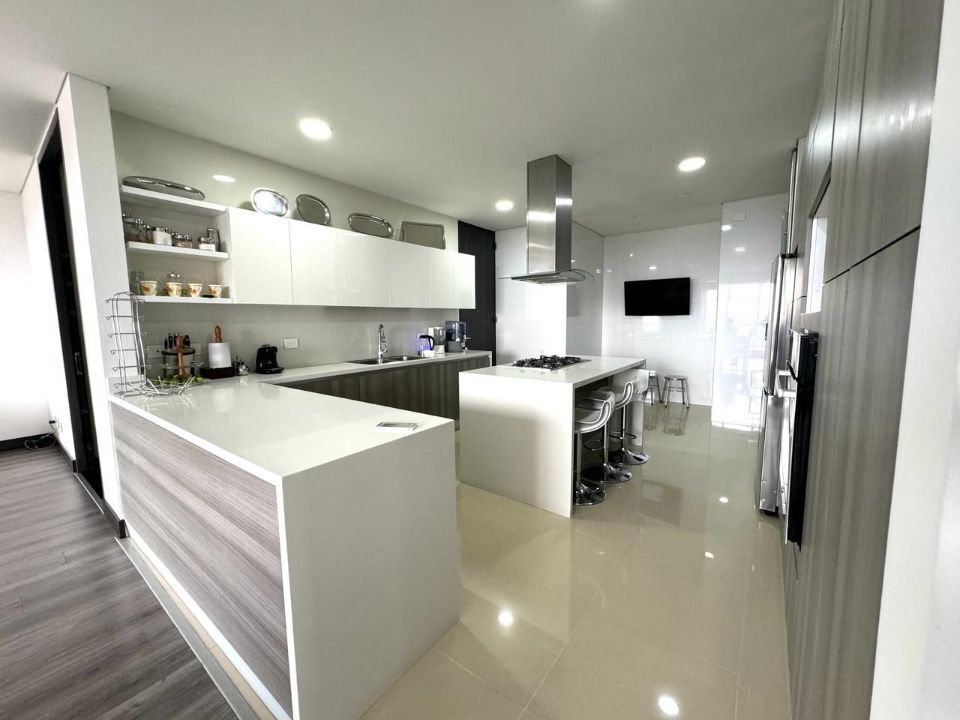 Apartamento en venta en Reserva De La Sierra, Bogotá · foto 4 de 23