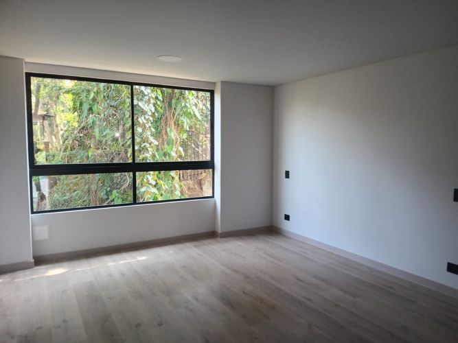 Apartamento de 3 alcobas en venta en El Poblado, Medellín, 220 m² · foto 9 de 18