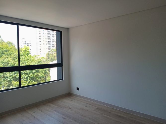 Apartamento de 3 alcobas en venta en El Poblado, Medellín, 220 m² · foto 15 de 18