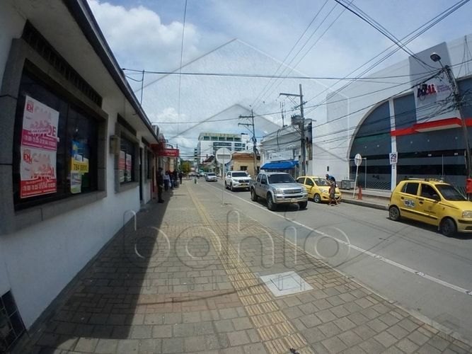 Casa de 4 alcobas en venta en Urb. Rosendo Garces, Montería, 244 m² · foto 2 de 24