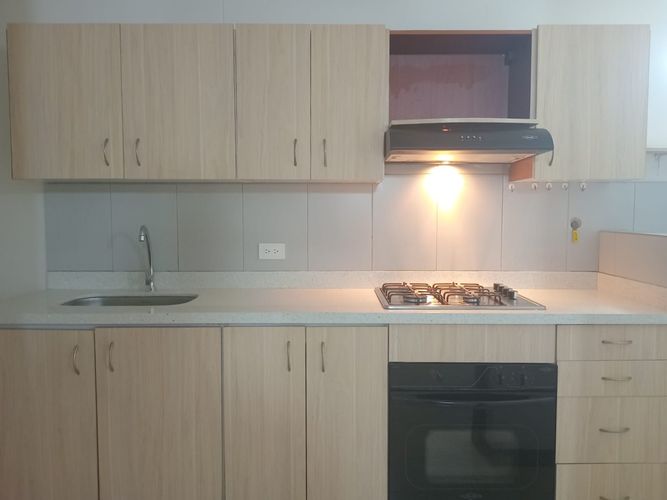 Apartamento en venta en El Poblado, Medellín · foto 5 de 17