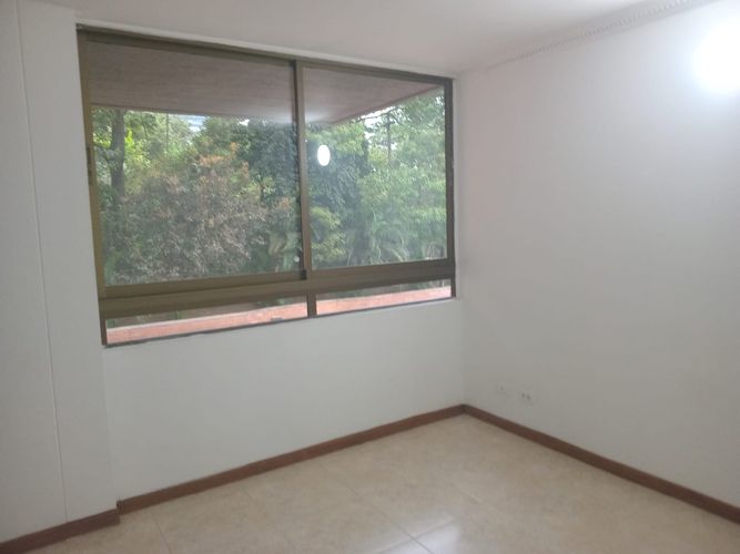 Apartamento de 4 alcobas en arriendo en El Poblado, Medellín, 90 m² · foto 7 de 17