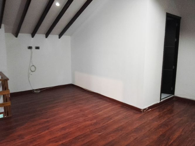Casa de 4 alcobas en venta en El Poblado, Medellín, 390 m² · foto 8 de 19
