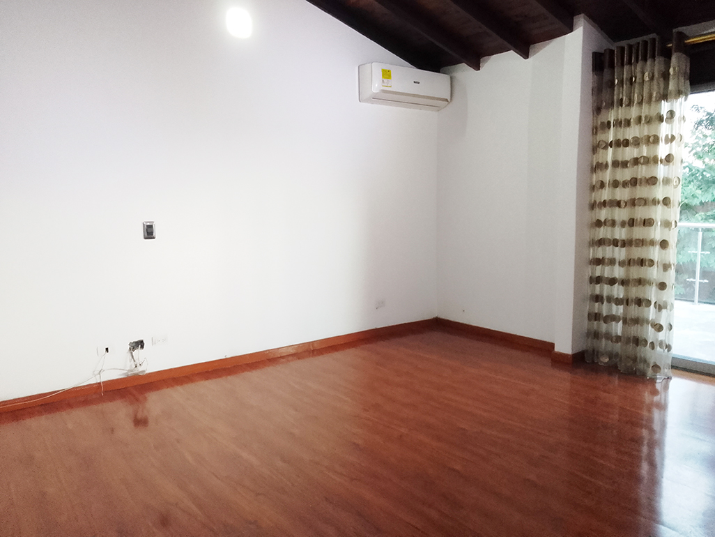 Casa en arriendo en El Poblado, Medellín · foto 4 de 19