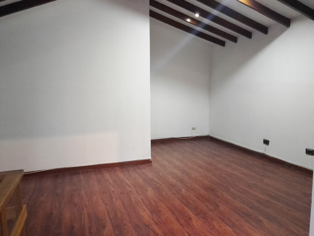 Casa en arriendo en El Poblado, Medellín · foto 5 de 19