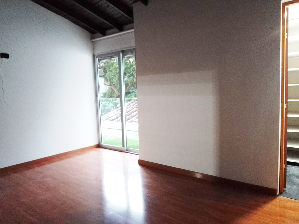 Casa en arriendo en El Poblado, Medellín · foto 10 de 19