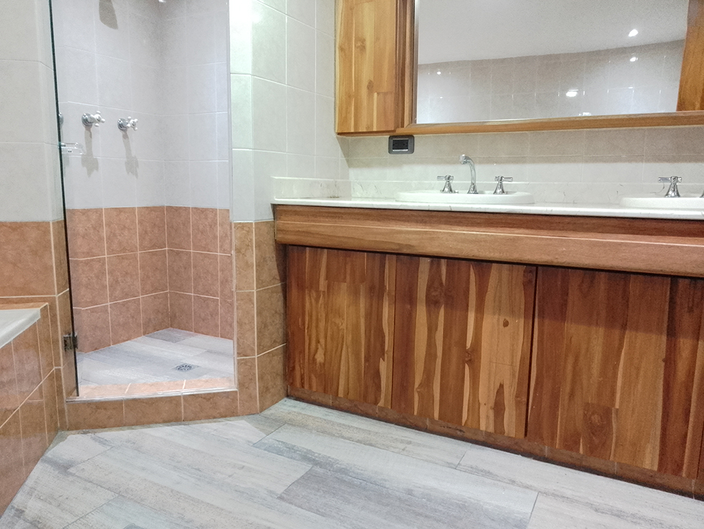 Casa en arriendo en El Poblado, Medellín · foto 15 de 19