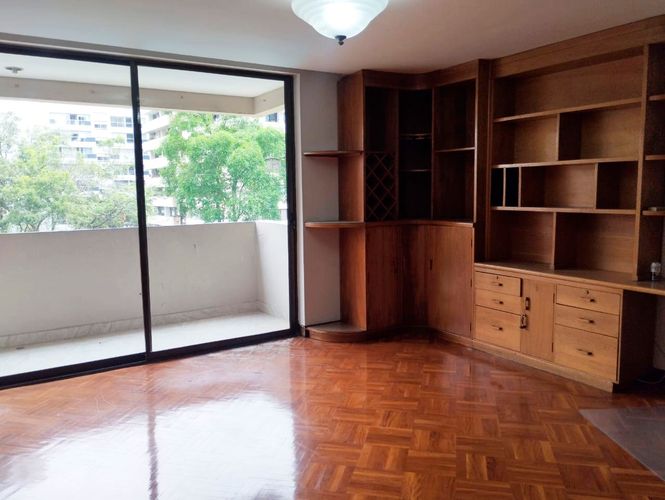 Apartamento de 3 alcobas en arriendo en El Poblado, Medellín, 240 m² · foto 6 de 17
