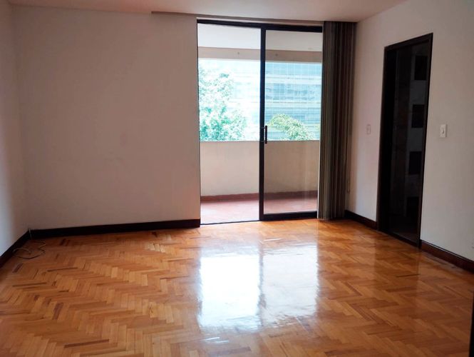 Apartamento de 3 alcobas en arriendo en El Poblado, Medellín, 240 m² · foto 8 de 17
