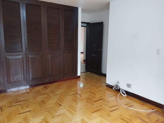 Apartamento de 3 alcobas en arriendo en El Poblado, Medellín, 240 m² · foto 9 de 17