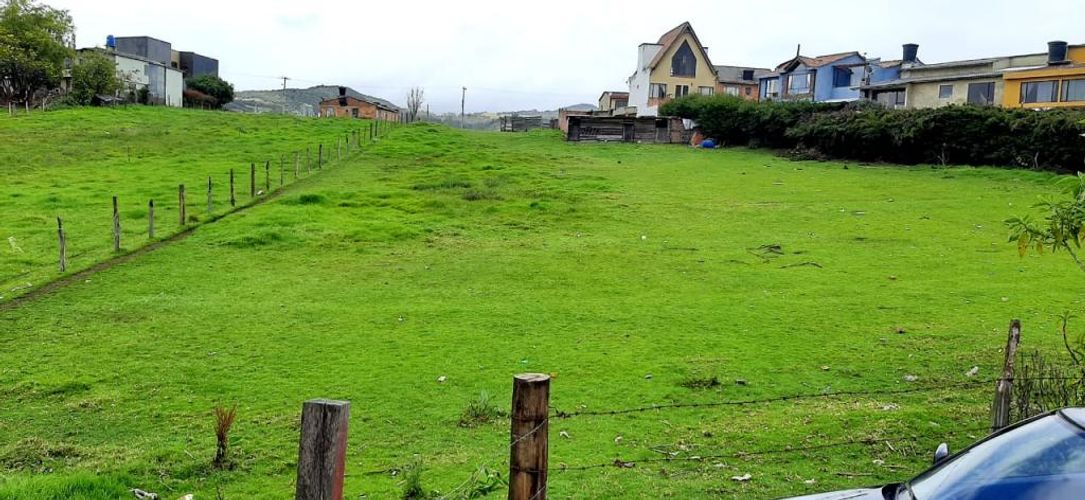 Lote en venta en Centro, La Calera, 13419 m² · foto 3 de 11