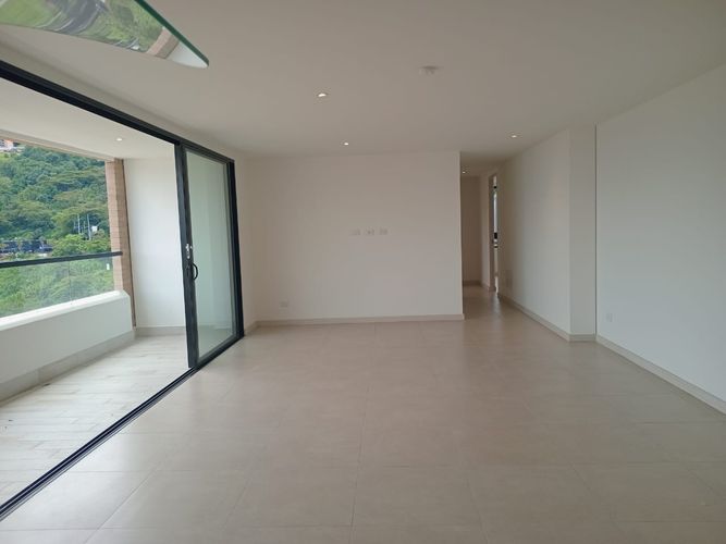 Apartamento de 3 alcobas en venta en El Poblado, Medellín, 120 m² · foto 1 de 20