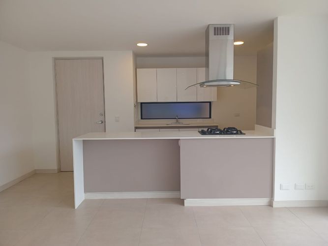 Apartamento de 3 alcobas en venta en El Poblado, Medellín, 120 m² · foto 5 de 20