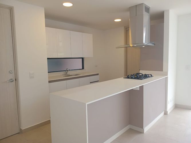 Apartamento de 3 alcobas en venta en El Poblado, Medellín, 120 m² · foto 7 de 20